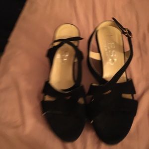 Ladies size 38 sandals